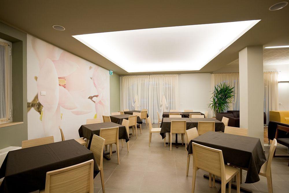 Hotel Acquadolce Пескиера дел Гарда Екстериор снимка