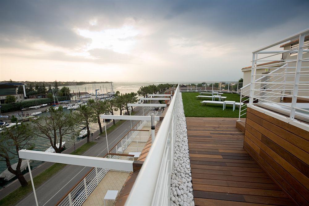 Hotel Acquadolce Пескиера дел Гарда Екстериор снимка