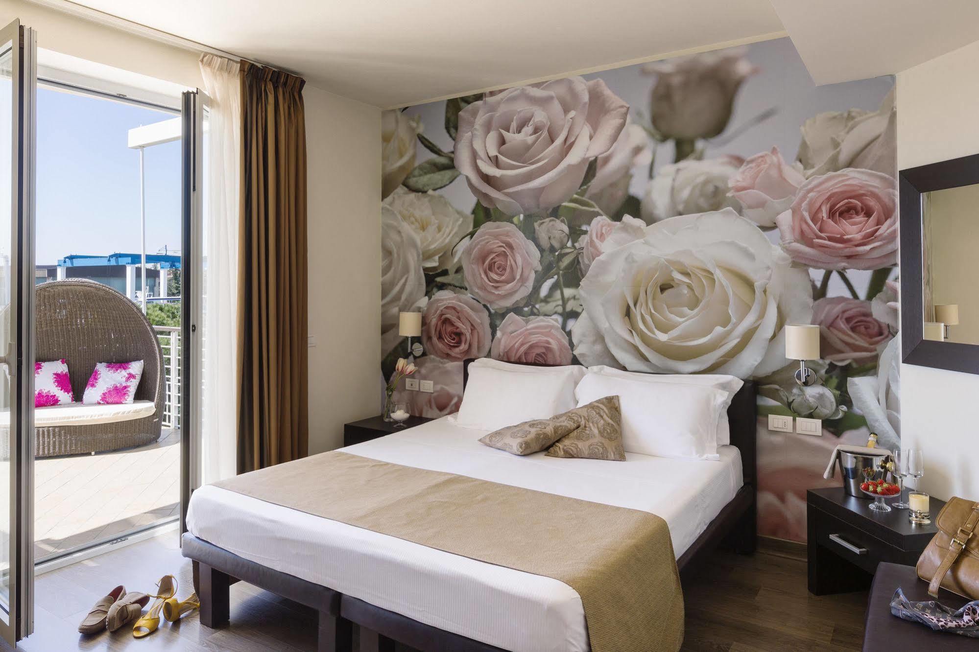Hotel Acquadolce Пескиера дел Гарда Екстериор снимка