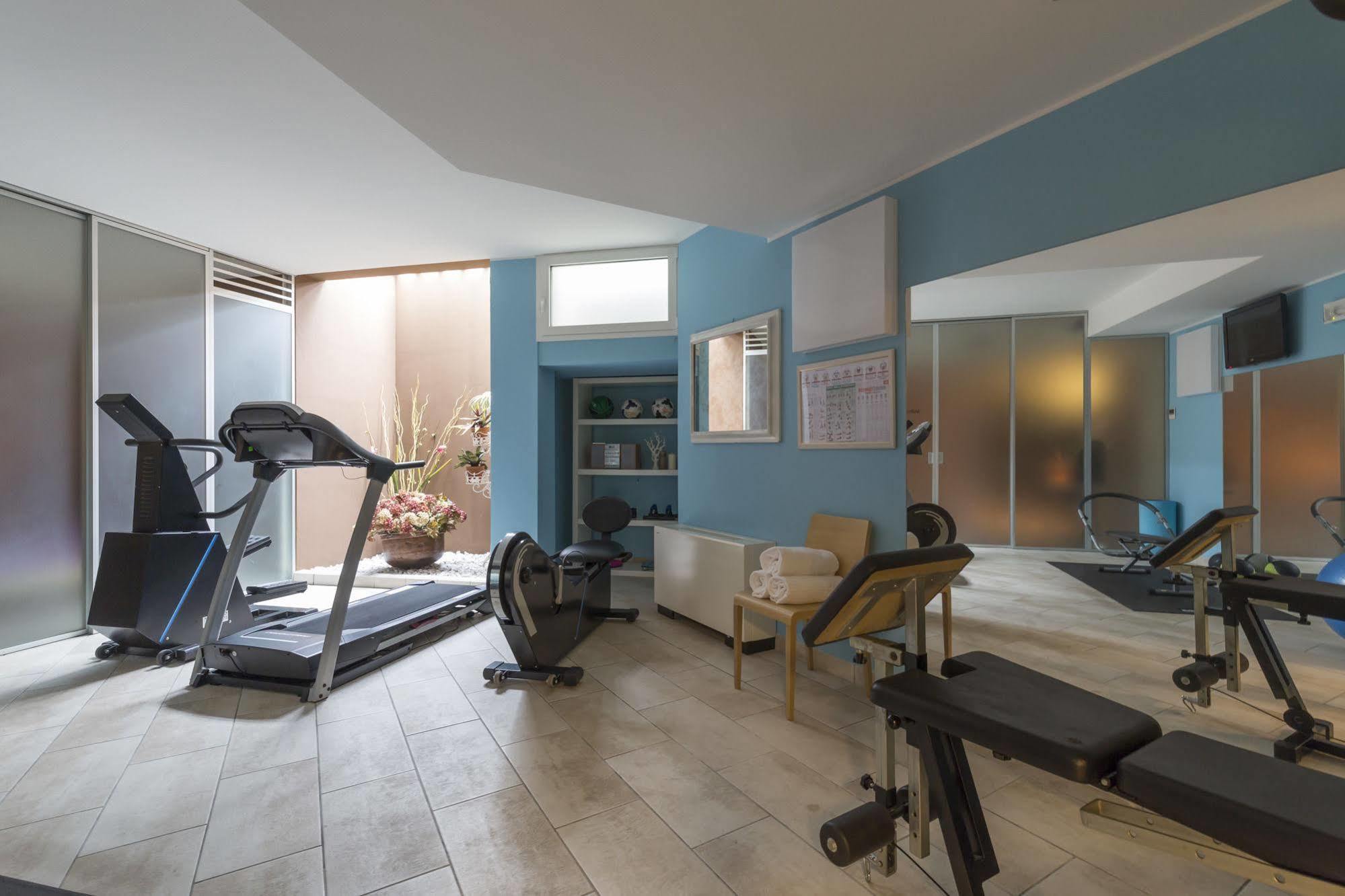 Hotel Acquadolce Пескиера дел Гарда Екстериор снимка