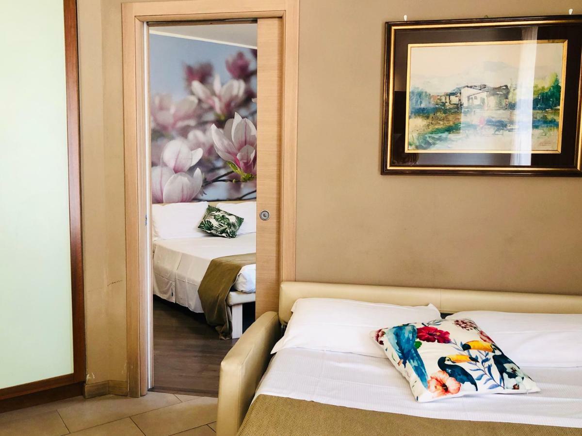 Hotel Acquadolce Пескиера дел Гарда Екстериор снимка